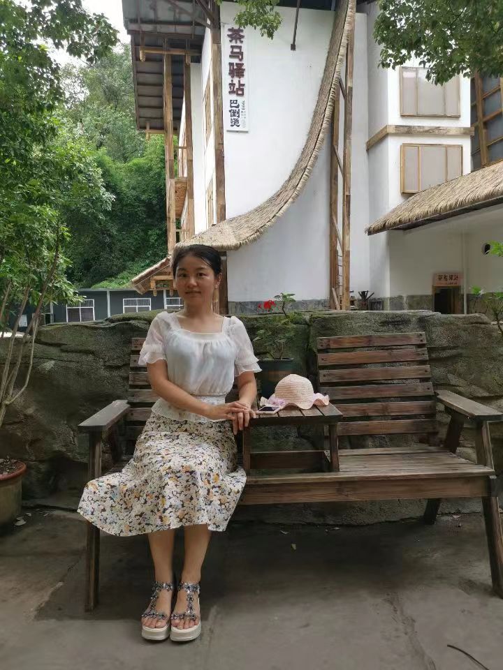 铂莱娱乐城